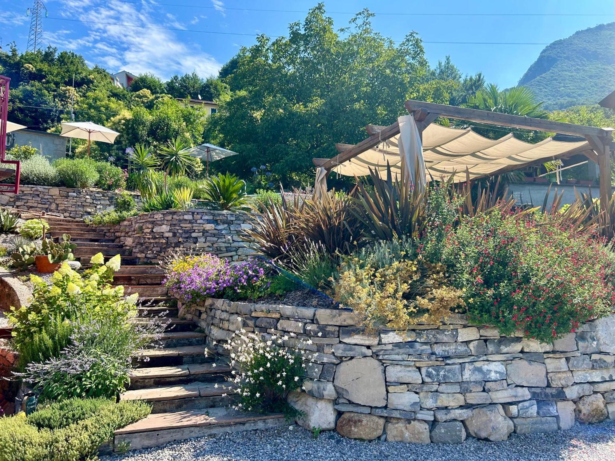 מנדלו דל לאריו Il Mallo Verde - Lake Como B&B מראה חיצוני תמונה